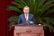 越南共产党第十三届中央委员会第十三次全体会议闭幕